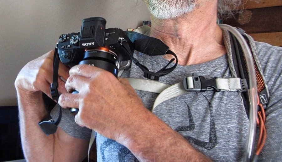 Image 3: peak design capture camera clip v3
